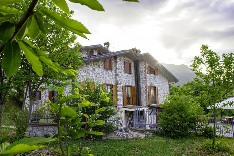 Agriturismo Il Castagneto Supino Eksteriør billede
